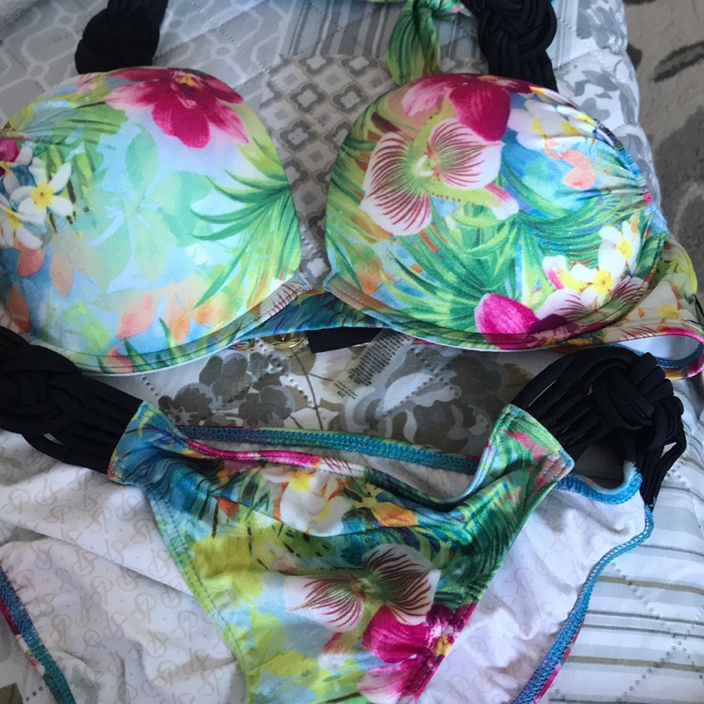 Vs bikini